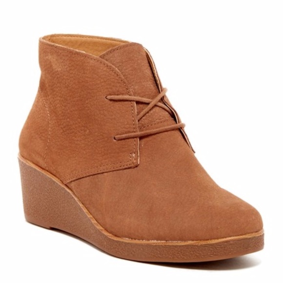 Lucky Brand Junes Wedge Bootie 8 - Picture 1 of 3